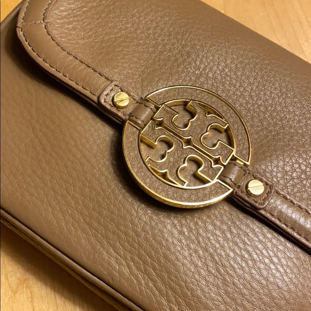 SOLD !!!! Beige Tory Burch bag